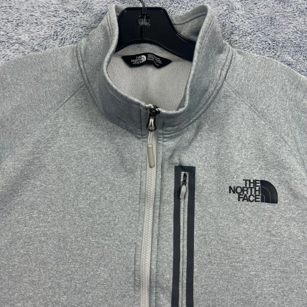 The North Face Mens XL Grey 1/4 Zip Pullover Chest Pocket Raglan Sleeve